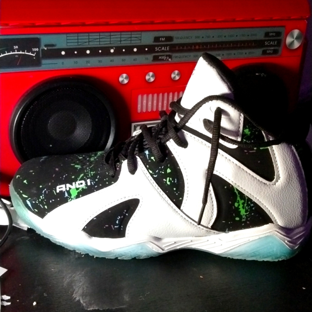 Sneakers